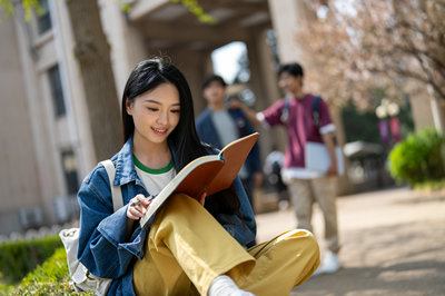 �й������ѧ��ְ�γ���ѵ��